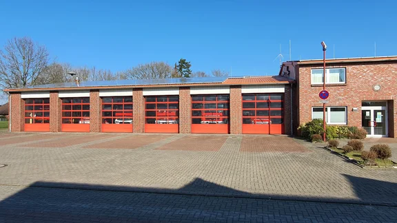 Das ist das Feuerhaus der Freiwilligen Feuerwehr Apen